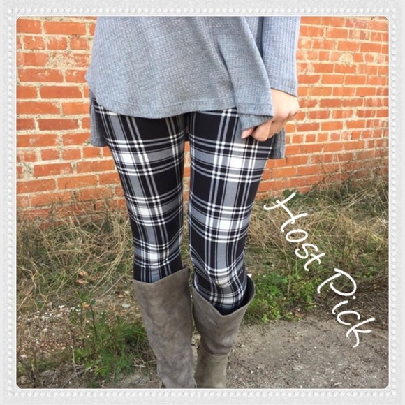 Plaid Black/White Leggings! - Picture 1 of 3