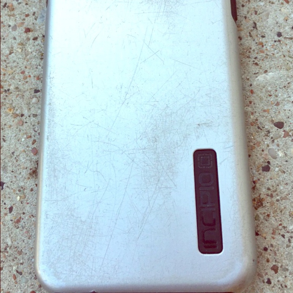 Incipio protective iPhone 6s Plus case