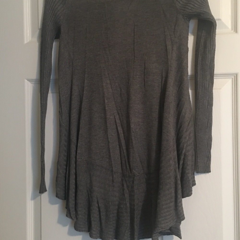Express Grey Ruffle Cardigan - Picture 3 of 4