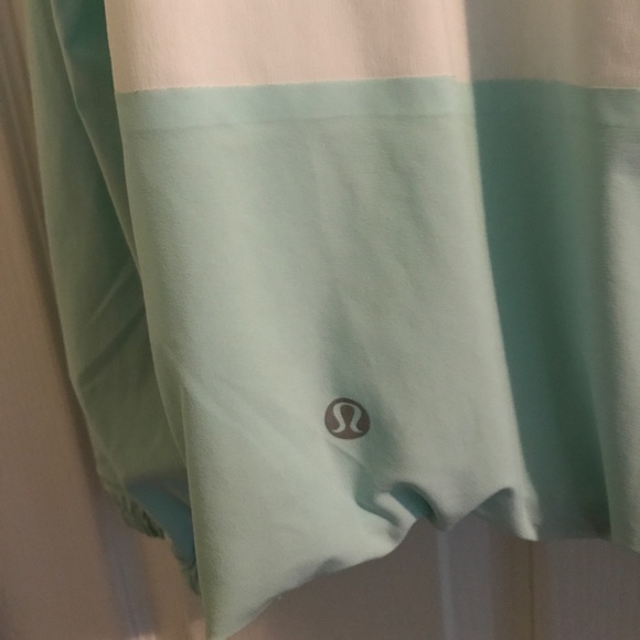 Lululemon Jacket NWOT - Picture 3 of 3