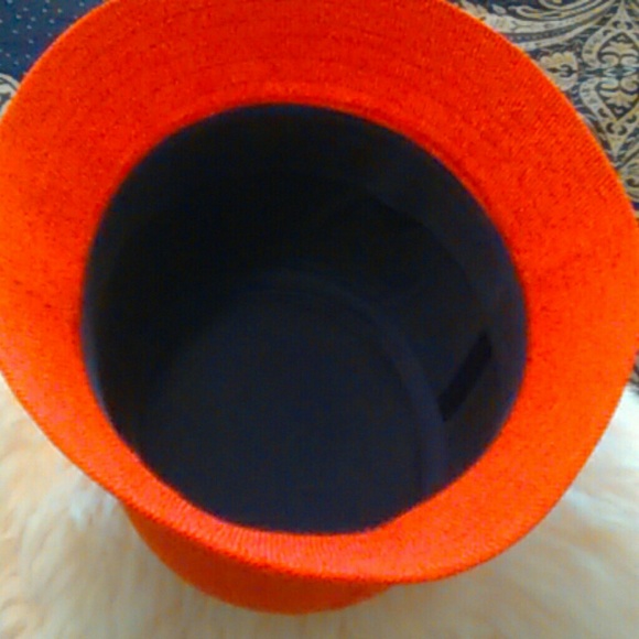 Hat - Picture 2 of 4