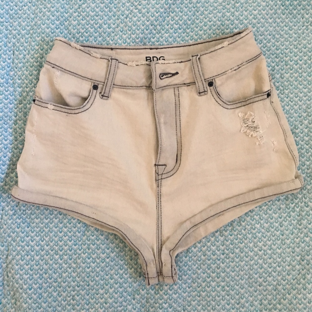 NWOT BDG Super High Rise Shorts in White Size 25