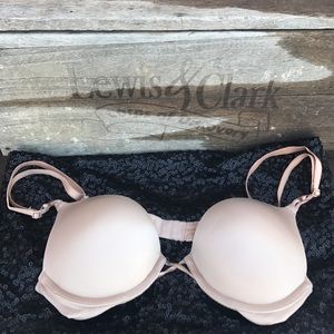 Nude VS BOMBSHELL bra!