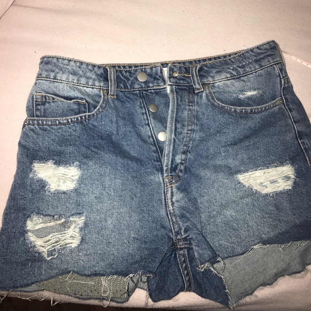 Brand new distressed jean shorts