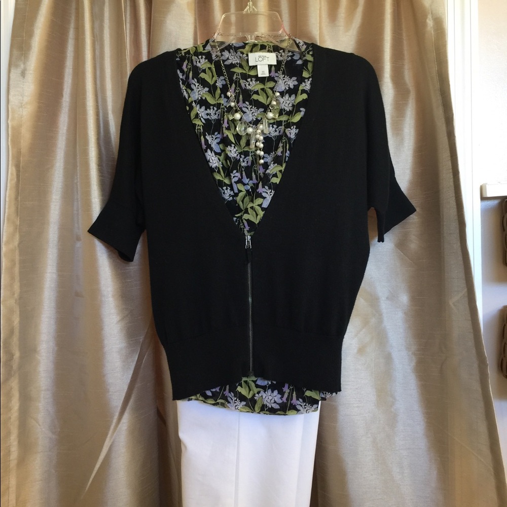 Ann Taylor LOFT short sleeved sweater