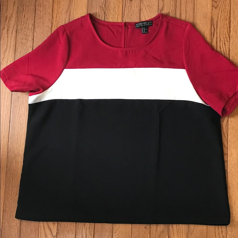 Red/white/black Box-cut Blouse