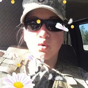 Meet your Posher, Ofelia