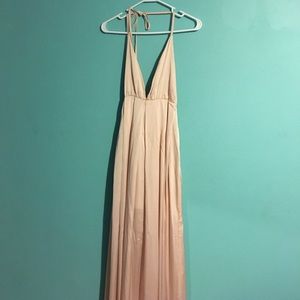 Backless dress