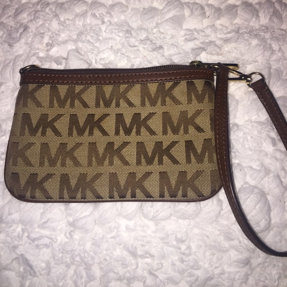 KORS Michael Kors Handbags - Kors Wristlet