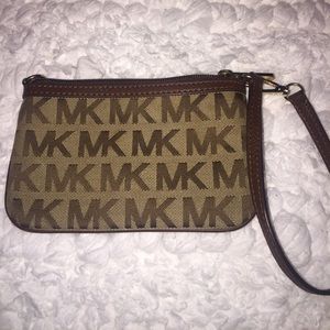 Kors Wristlet