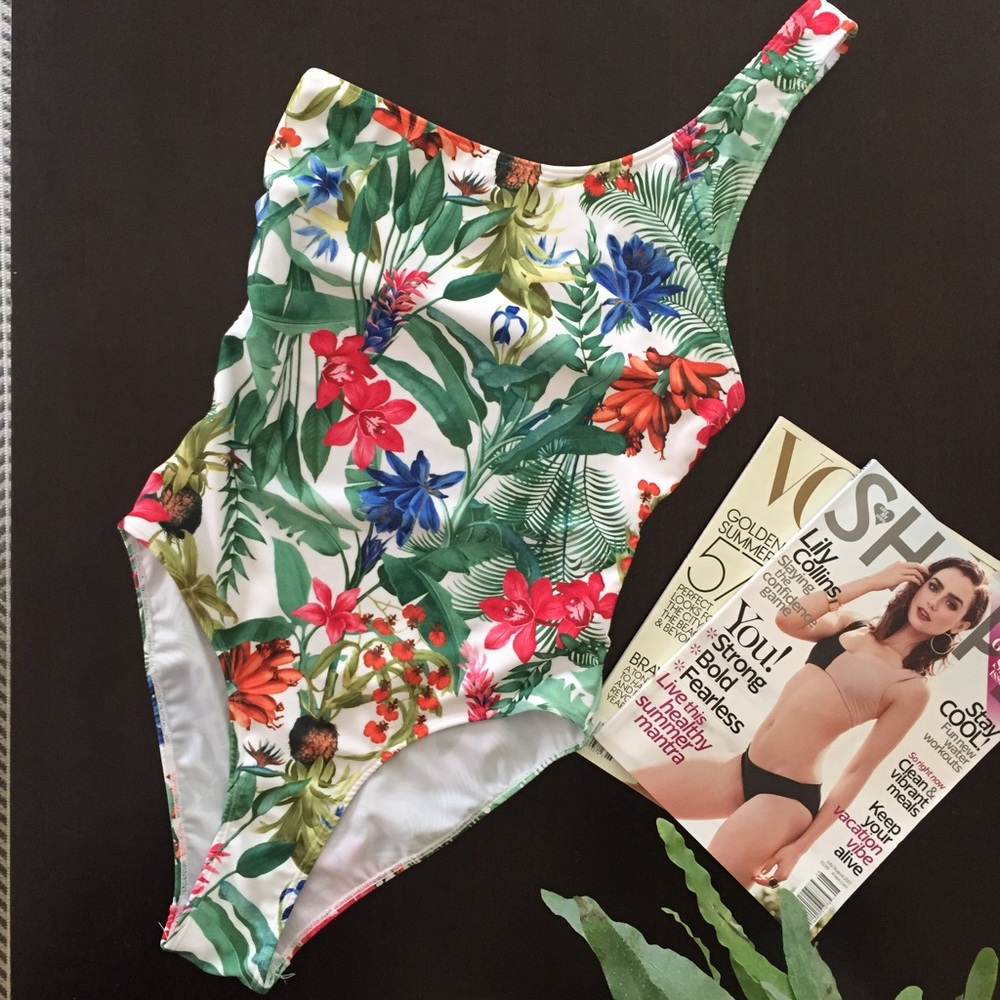 Half shoulder one piece Swimsuit