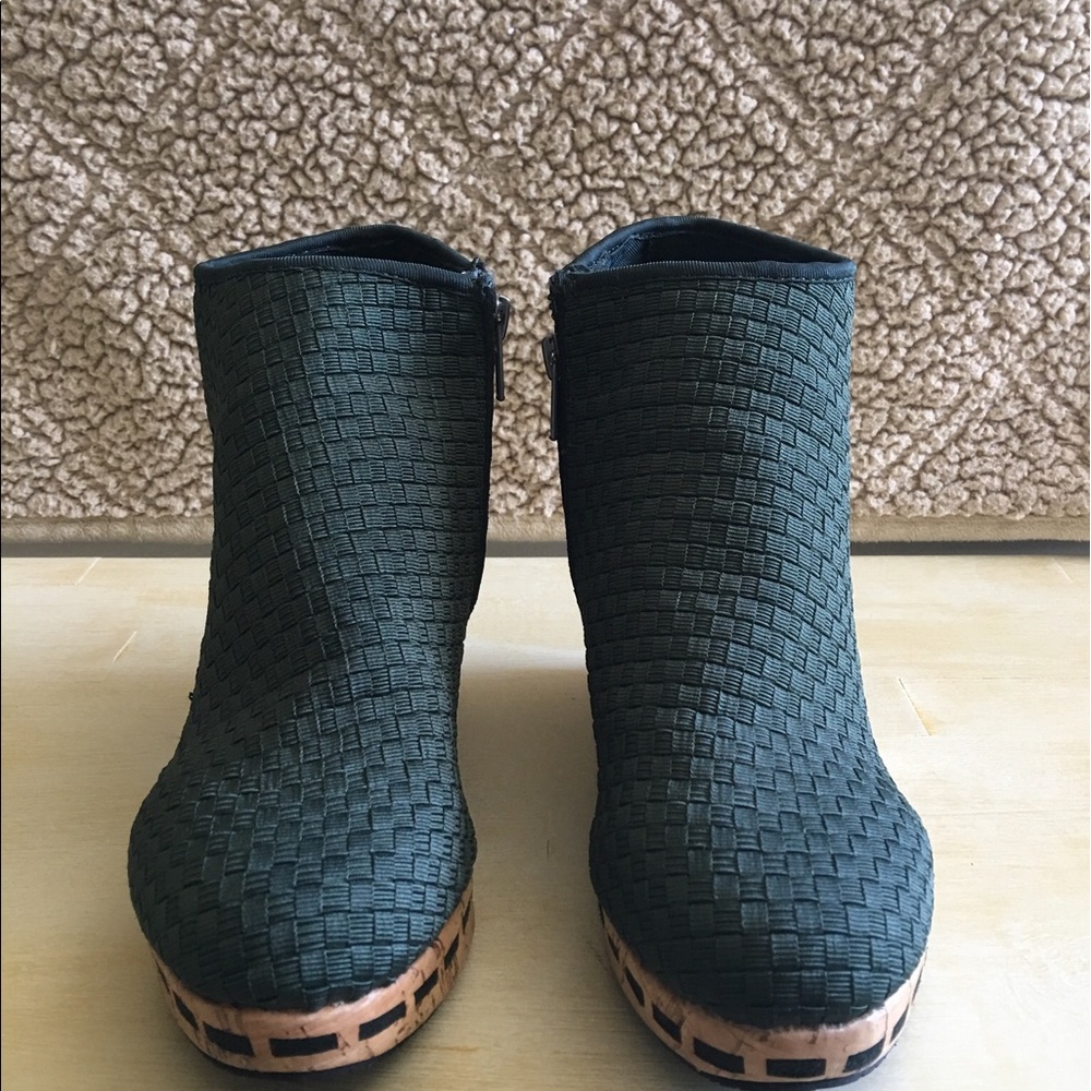 Basket weave wedge boot