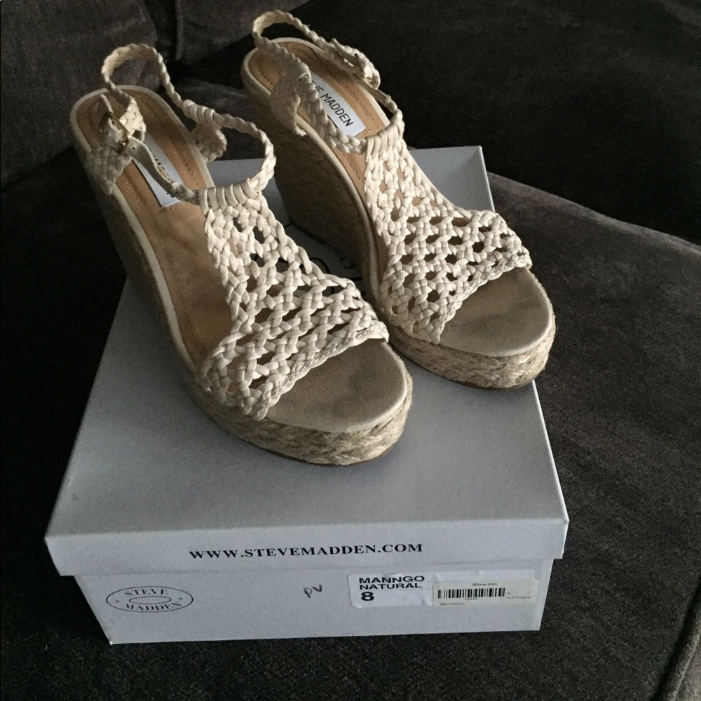 Steve Madden Manngo Crochet Wedge Sandal Natural