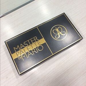 Master palette by Mario Anastasia Beverly Hills