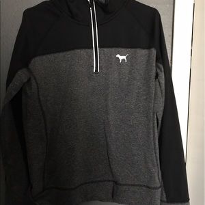 Long sleeve half zip pull over