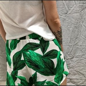 Show Me Your Mumu Palm Leaf Carlos Swing Shorts S
