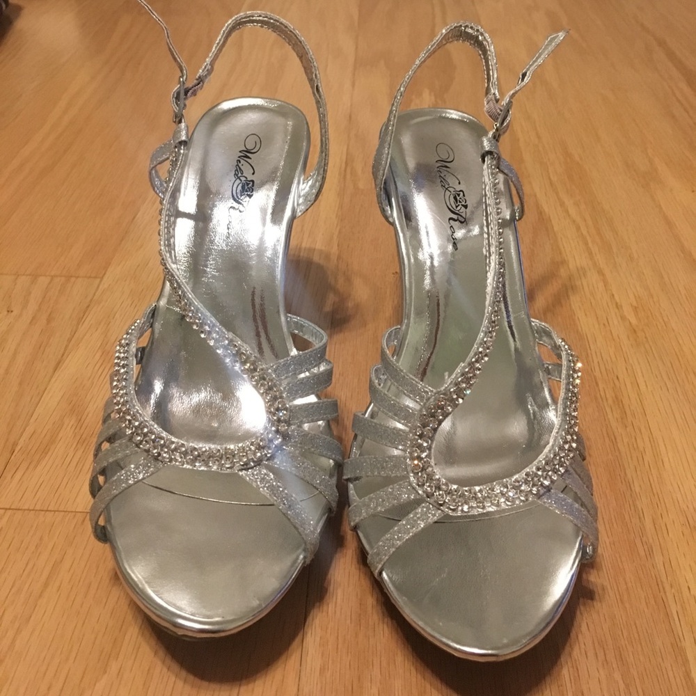 Silver sparkle 4in. Heel