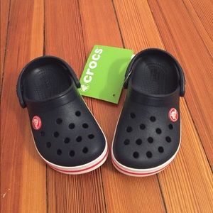 *NWT* toddler/children's classic navy Crocs