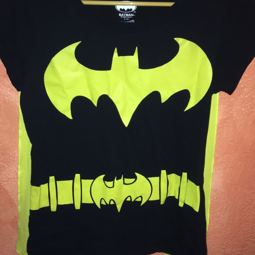 Bateman shirt with detachable cape