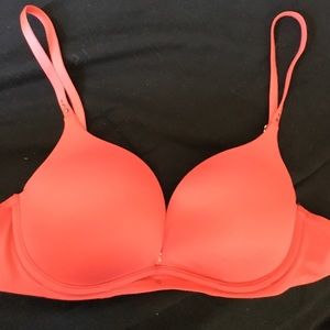 Victoria's Secret Biofit Bra
