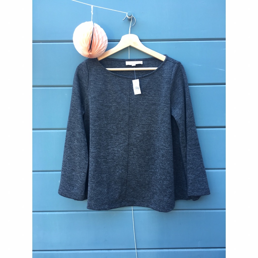 NWT Gray Bell Sleeve Top