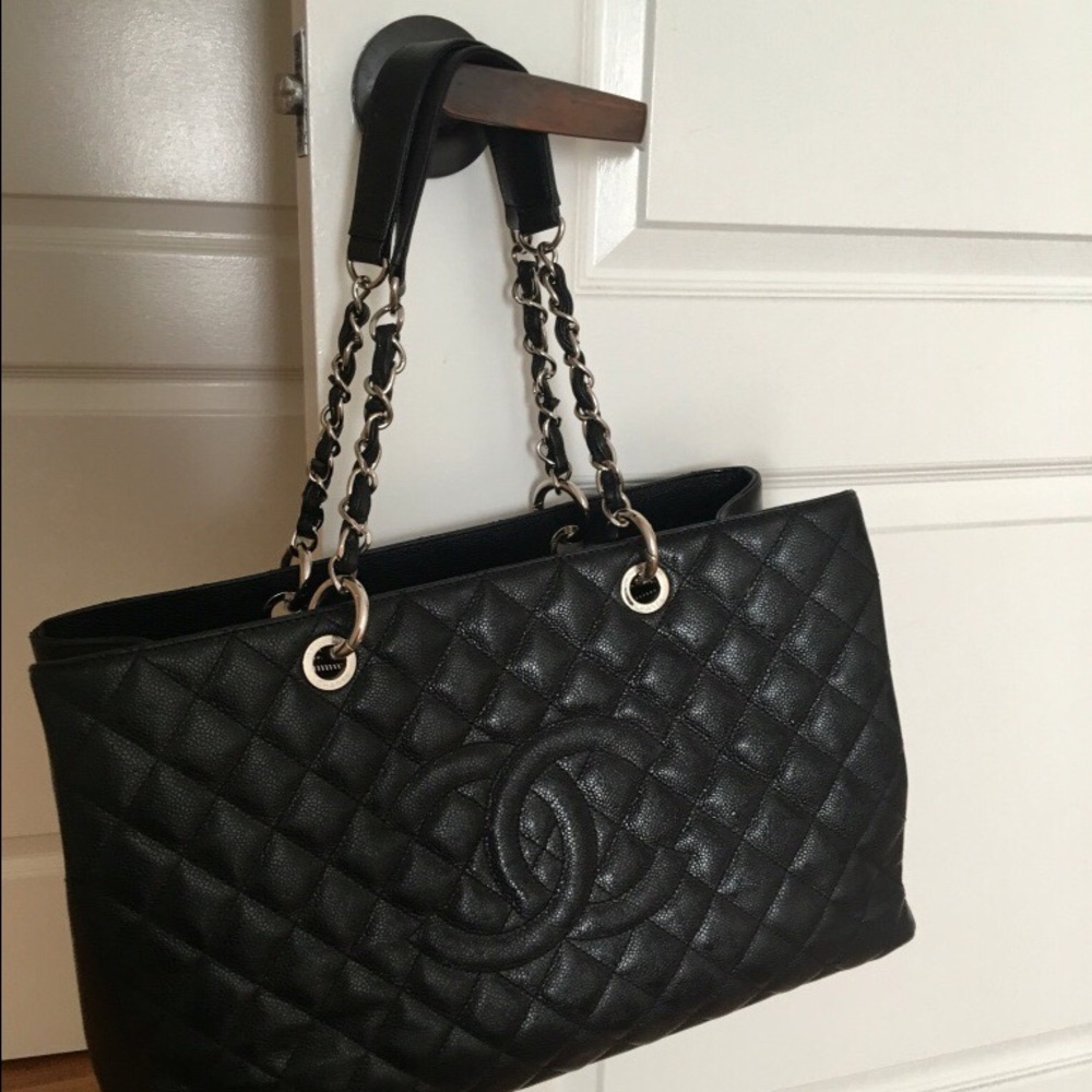 Chanel Tote bag Classic new. Perfect condition!