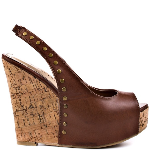 NIB Cognac Studded Cork Platform Towering Wedge - Picture 2 of 5
