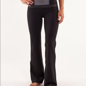 Lululemon yoga pants