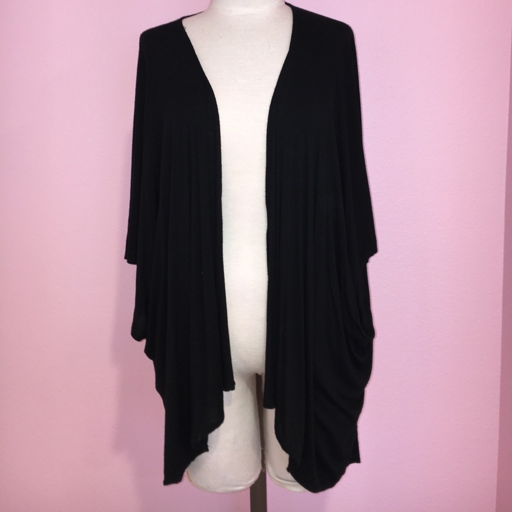 Brandy Melville Shawl
