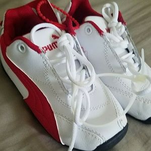 New Boys preschool Puma Shoes Size 7