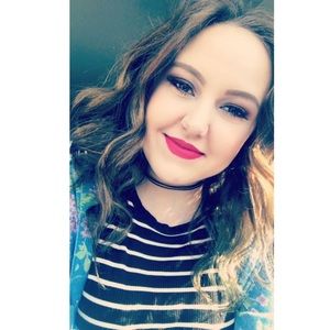 Meet your Posher, Natalie