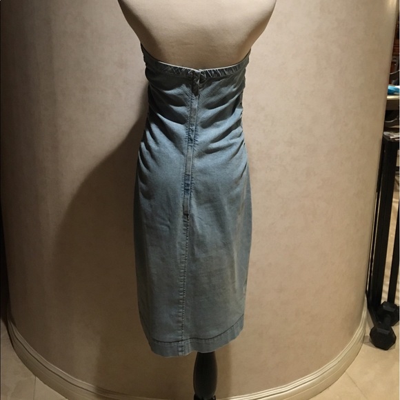 Theory Summer Wash Denim Strapless Dress. 4 - Picture 4 of 7