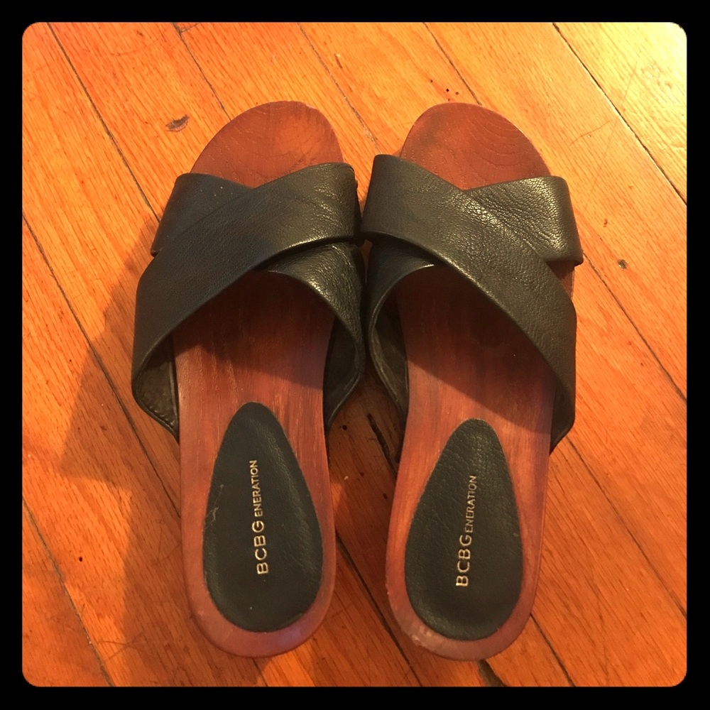 BCBG  women's Soho black sandals