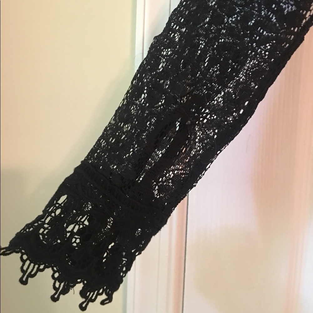 Forever 21 black lace Crop Top