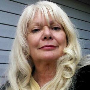 Meet your Posher, Janet