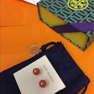 *NEW* Tory Burch Pearl Stud Earrings (Coral) NWT