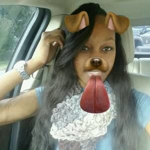 Meet your Posher, Alexis