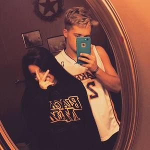 Meet your Posher, Hunter