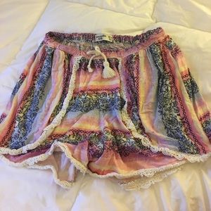 Abercrombie kids patterned shorts SIZE 13/14