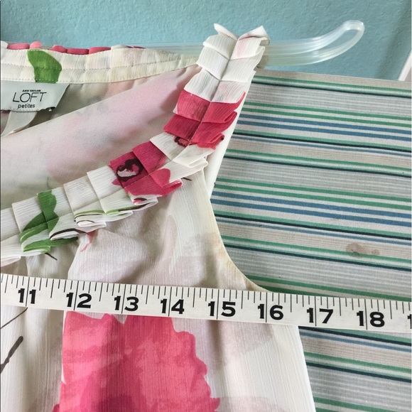 Ann Taylor LOFT top - Picture 4 of 7