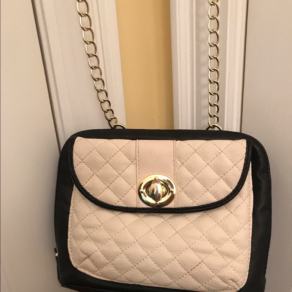 Steve Madden Quilted Crossbody Bag