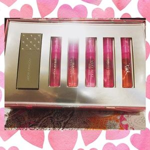 💖🎀NIB🎀💖VS travel sized perfume box set