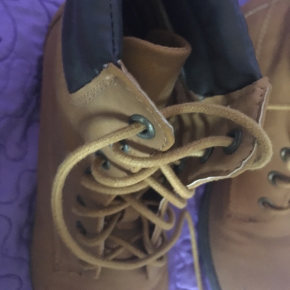 Cute booties - Picture 3 of 3