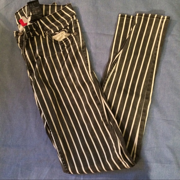 H&M Black and White Striped Pants - Picture 3 of 8