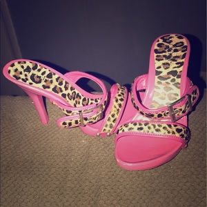 SALE Super Cute Charles Heels!