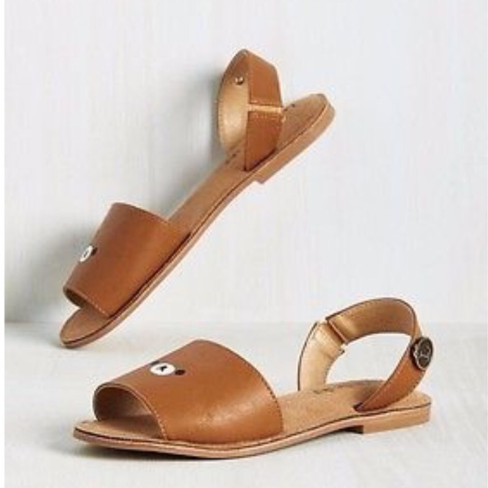 🐻🐼🐨 NIB Modcloth Bear Sandals