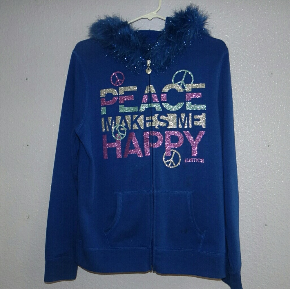 Justice sweater: "Peace Makes Me Happy"