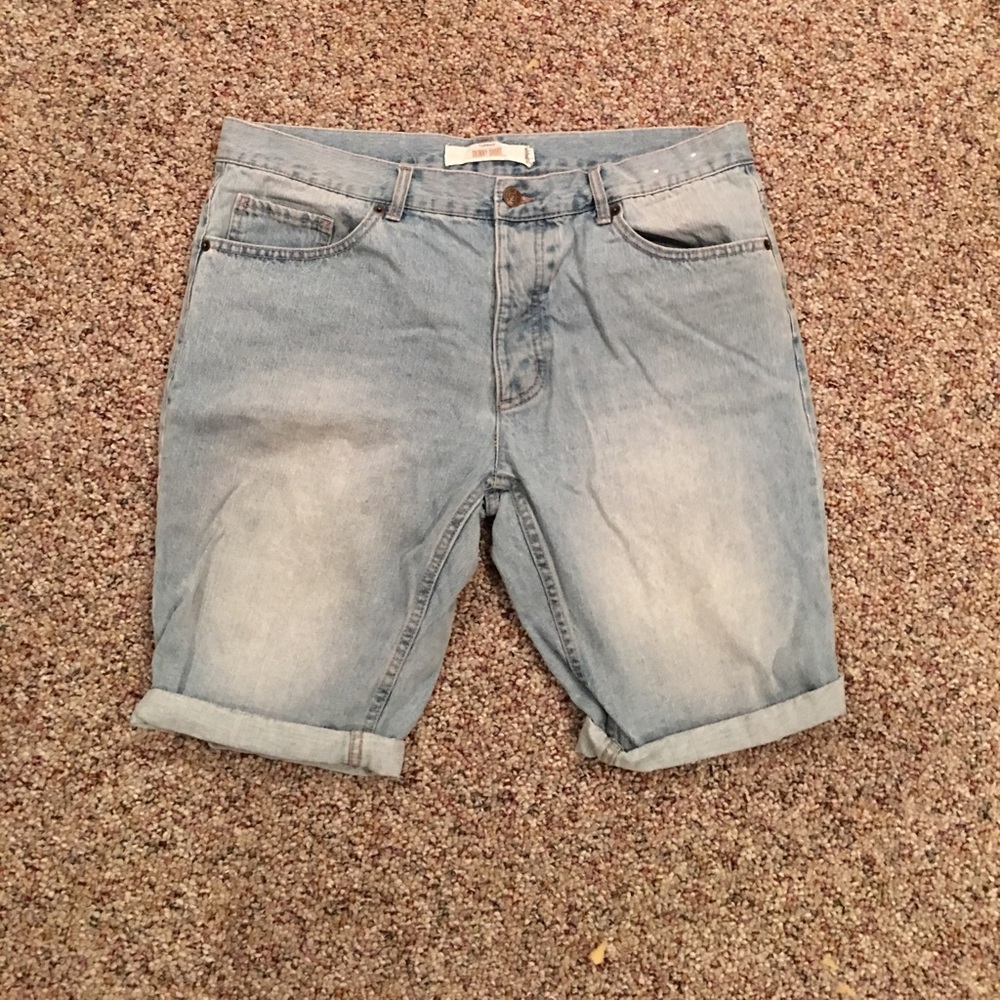 Men's slim fit shorts