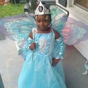 Meet your Posher, Ekua