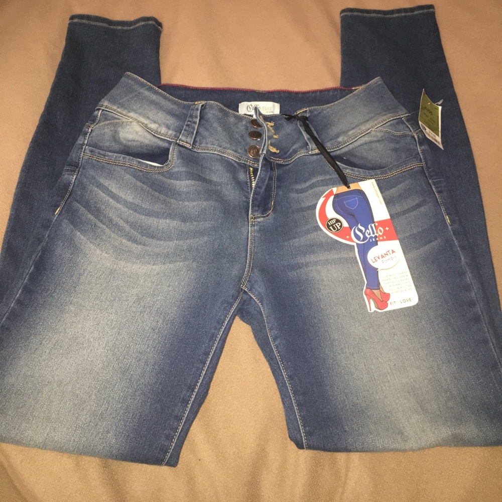 Skinny jean size 11(stretch a little) new with tag